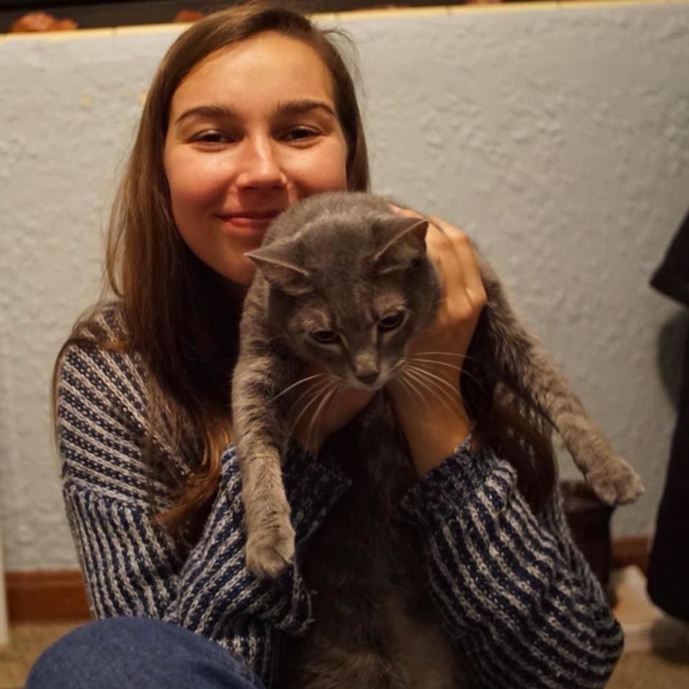 Meet your Posher, Emma